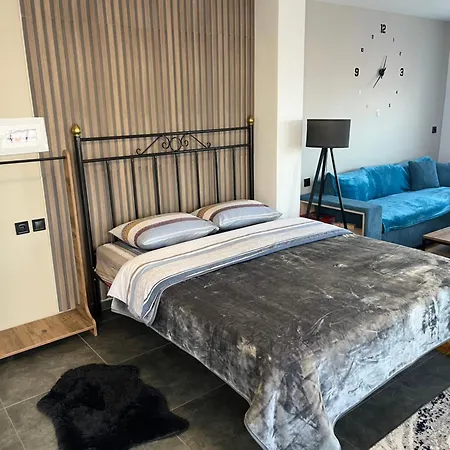 Elatovillage Apartman *