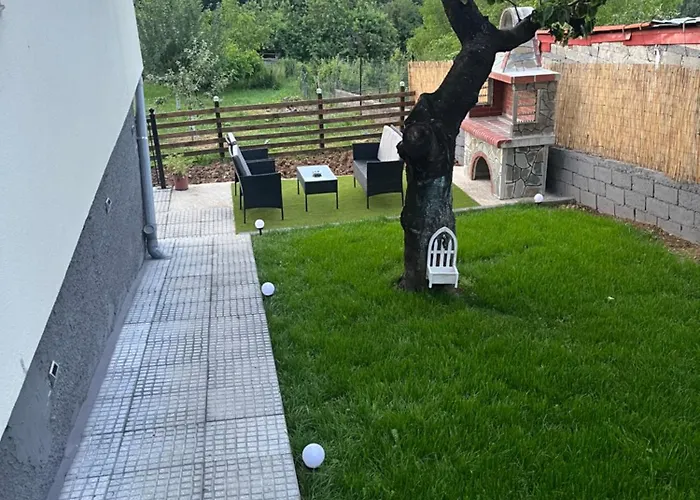 Elatovillage